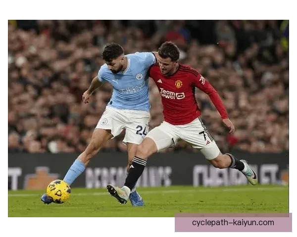 滕哈赫战术创新持续发力，曼联状态回暖令人期待